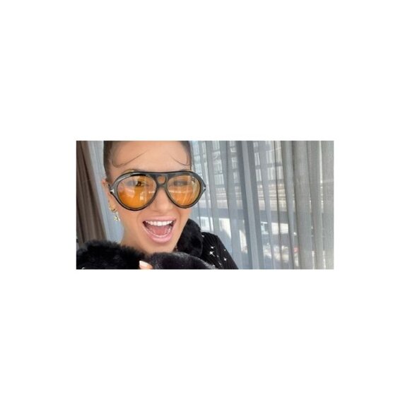 New TOM FORD Neughman Black Aviator FT0882/S 01B Sunglasses Women - Picture 4 of 6